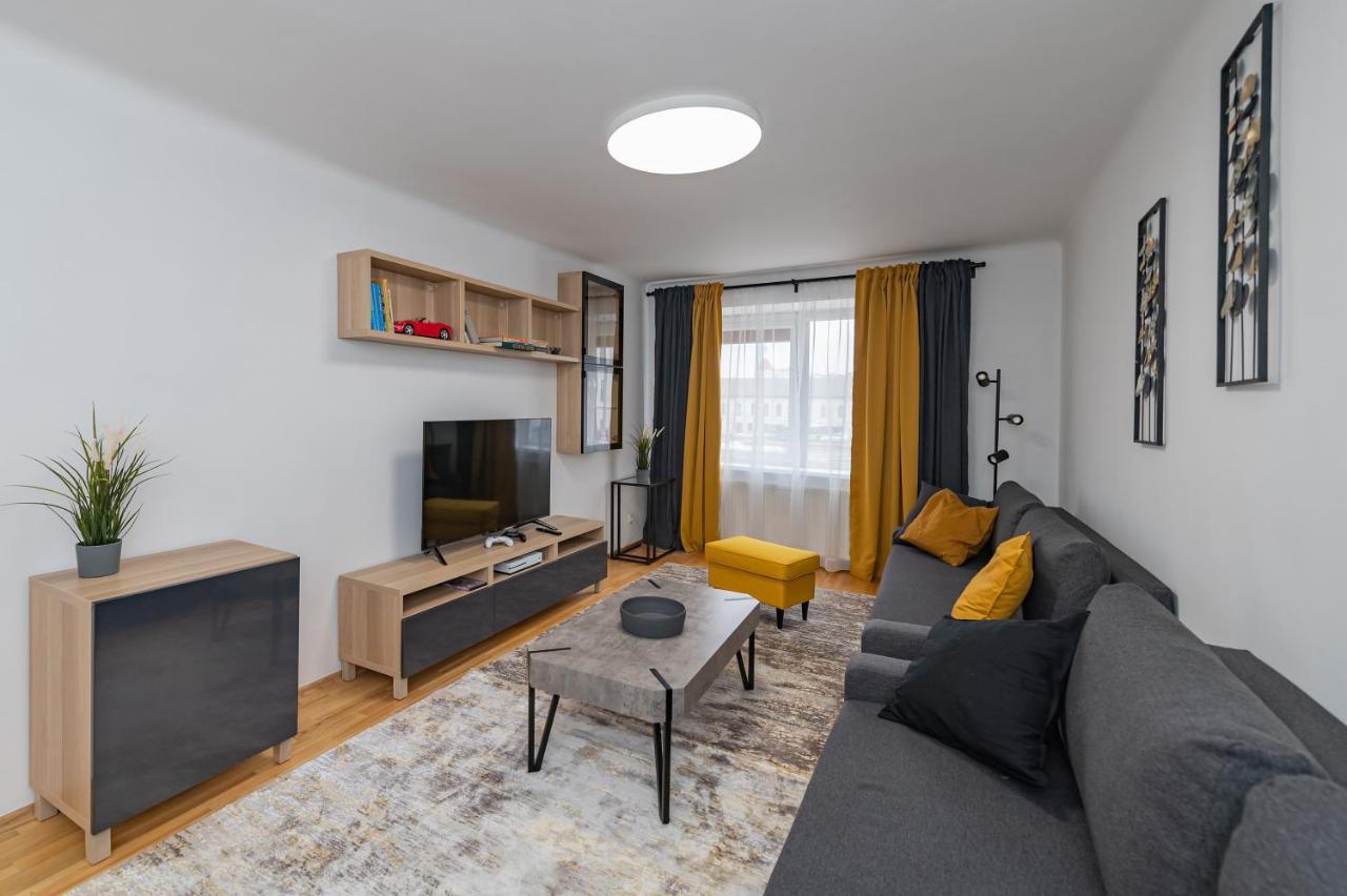Family 1 Bd Old Town Apartment By Hostlovers Kaunas Exterior foto