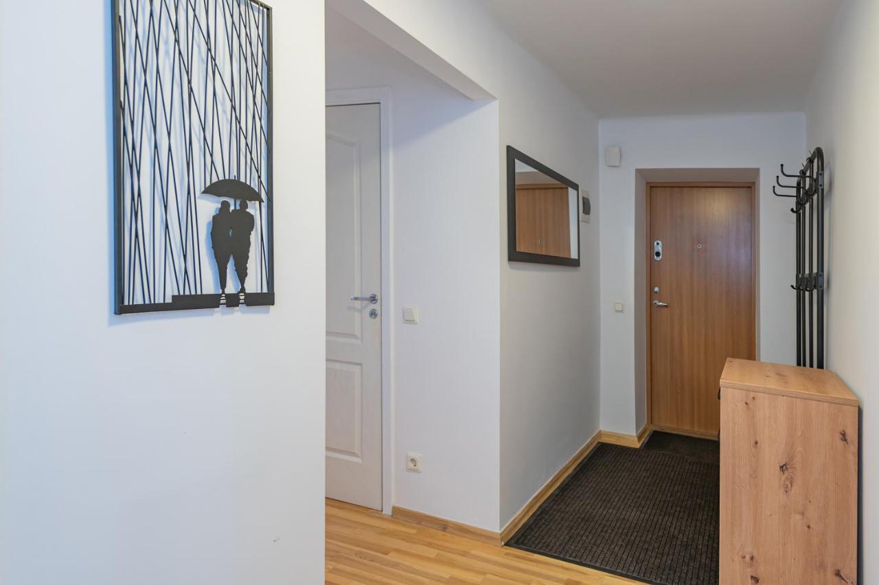 Family 1 Bd Old Town Apartment By Hostlovers Kaunas Exterior foto