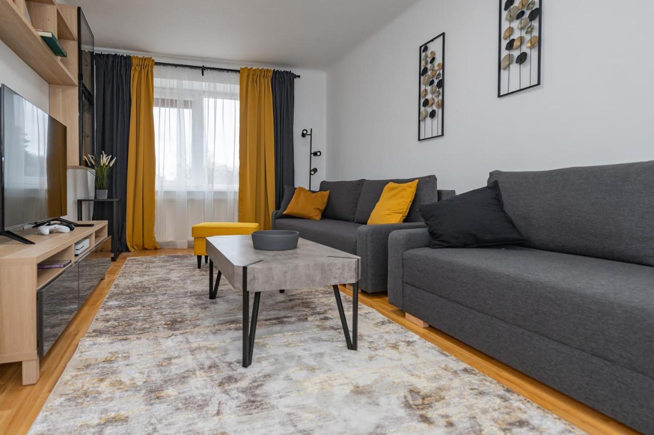 Family 1 Bd Old Town Apartment By Hostlovers Kaunas Exterior foto