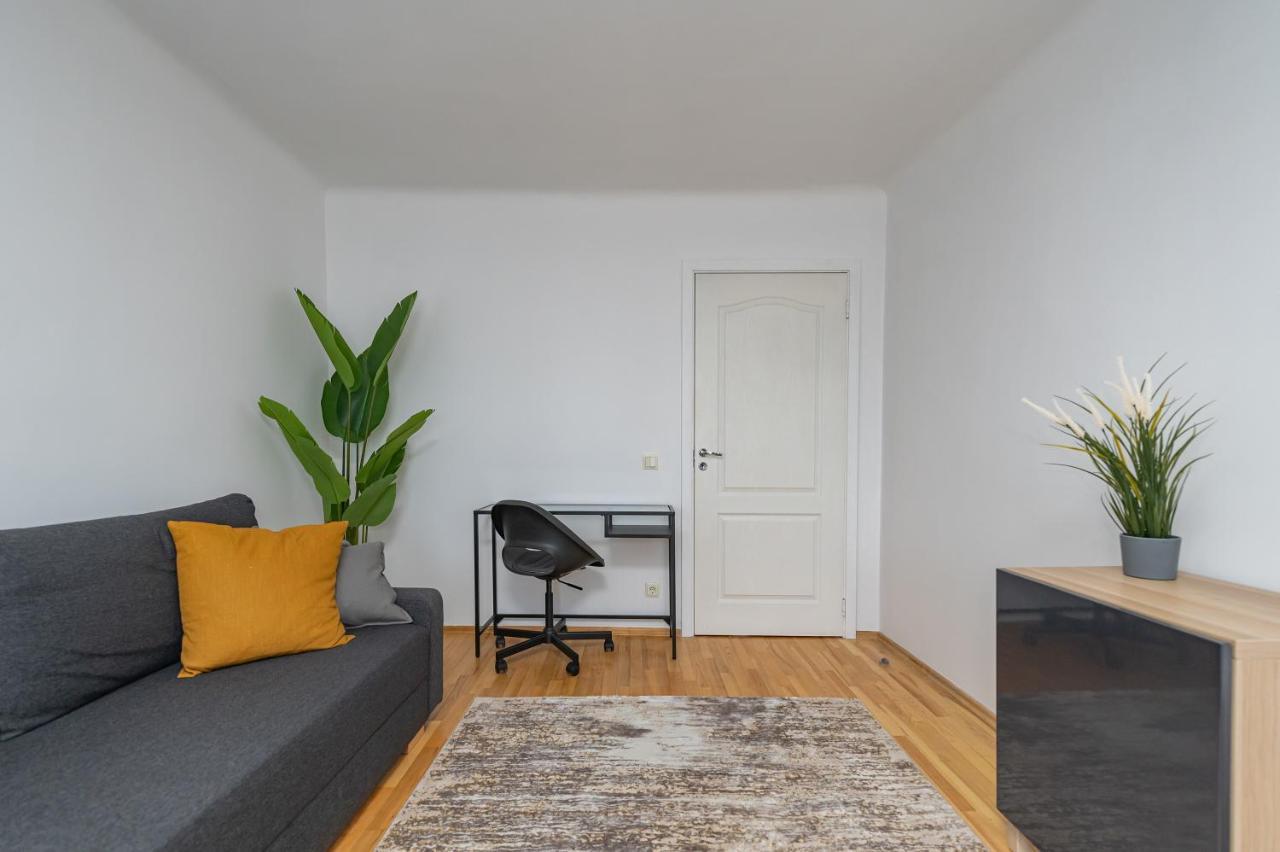 Family 1 Bd Old Town Apartment By Hostlovers Kaunas Exterior foto